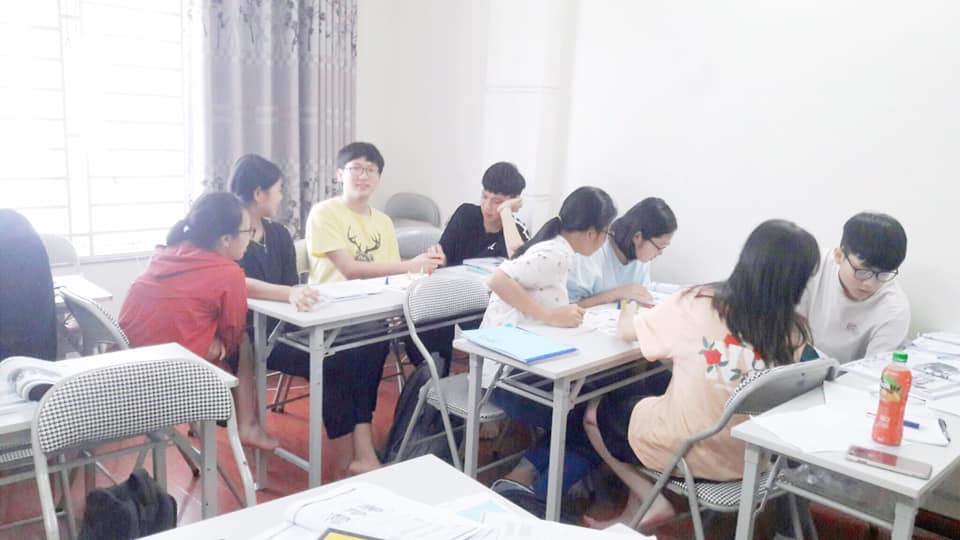 Khóa Học Tiếng Ba Lan Du Học Và Khẩu khẩu Lao Động (210x360) Khóa Học Tiếng Ba Lan Du Học Và Khẩu khẩu Lao Động