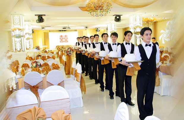 Từ vựng tiếng Đức chuyên ngành nhà hàng, khách sạn (210x360) Từ vựng tiếng Đức chuyên ngành nhà hàng, khách sạn